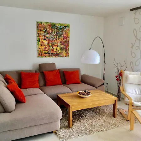 Aachen, Moderne Und Gehobene 3 Zimmer- Ferienwohnung Am Dreilaenderpunkt D-Nl-B * אאכן